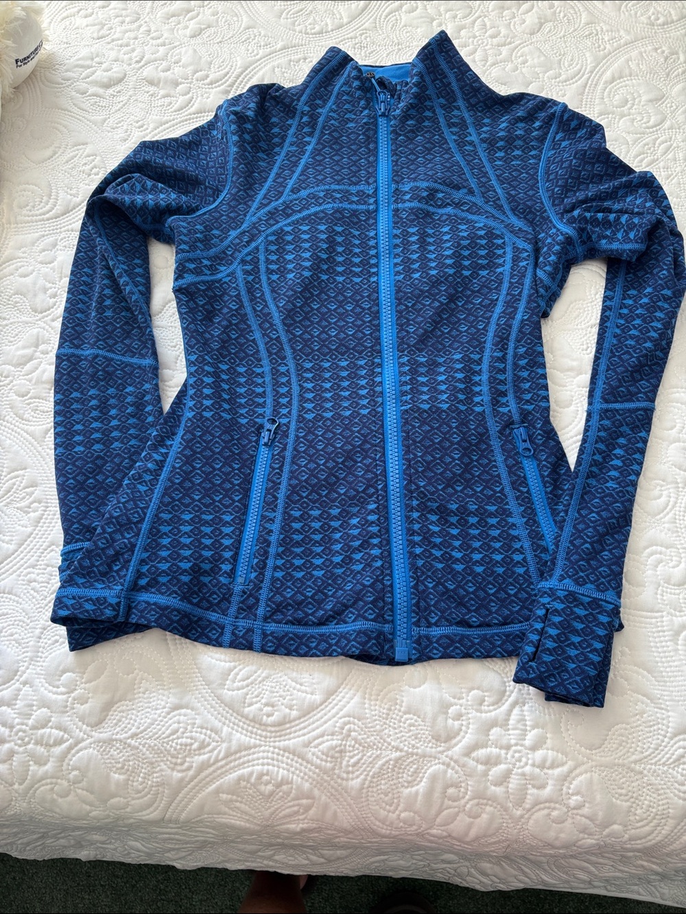 Lululemon Define Jacket
Triometric Stripe Lakeside Blue Hero Blue / Lakeside